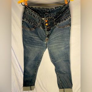 Refugee 16 Capri jeans